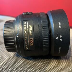 Nikon DX AF-S NIKKOR 35mm 1:1.8G lens, F Mount, excellent condition